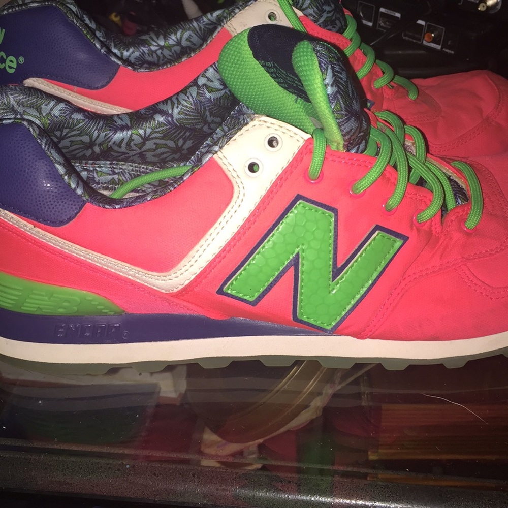 New balance shoes